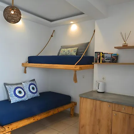 Sea View Bb 3 Guests In A Family 3* بيريفولّوس